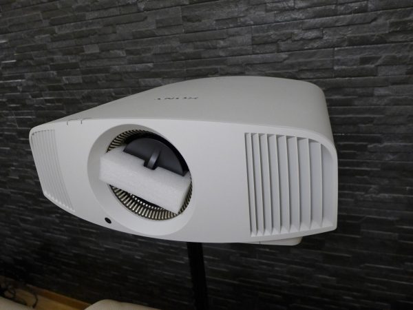 Sony VPL-VW 590ES , white - Image 3