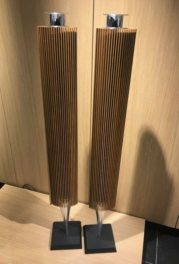 Bang & Olufsen Beolab 18 with Oak Covers - Image 2