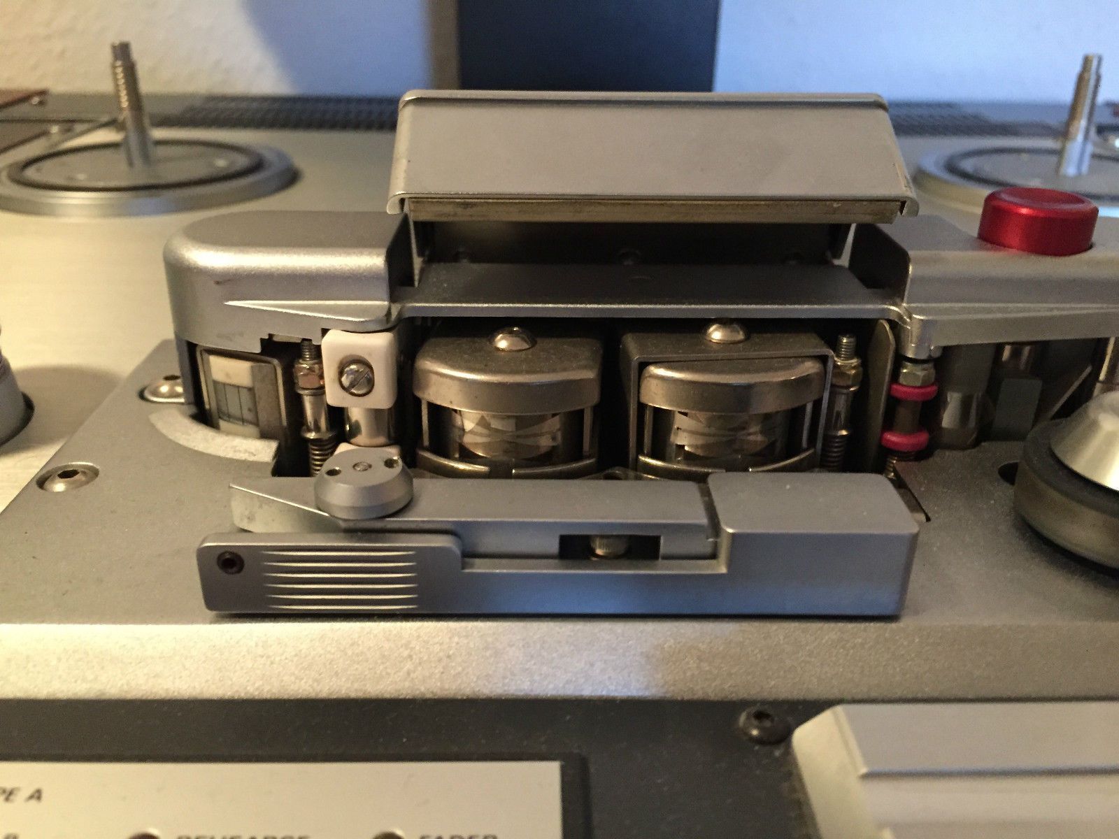 Studer A812 Tape Recorder - Image 3